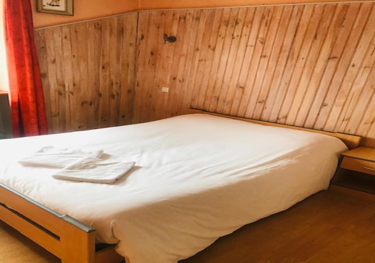 Hôtel des Cévennes Mezilhac Extérieur photo